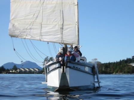 LUNA under sail