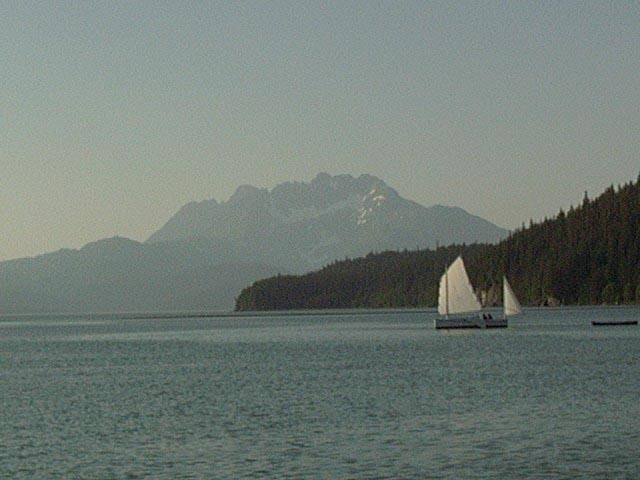 SELKIE under sail in Echo Cove